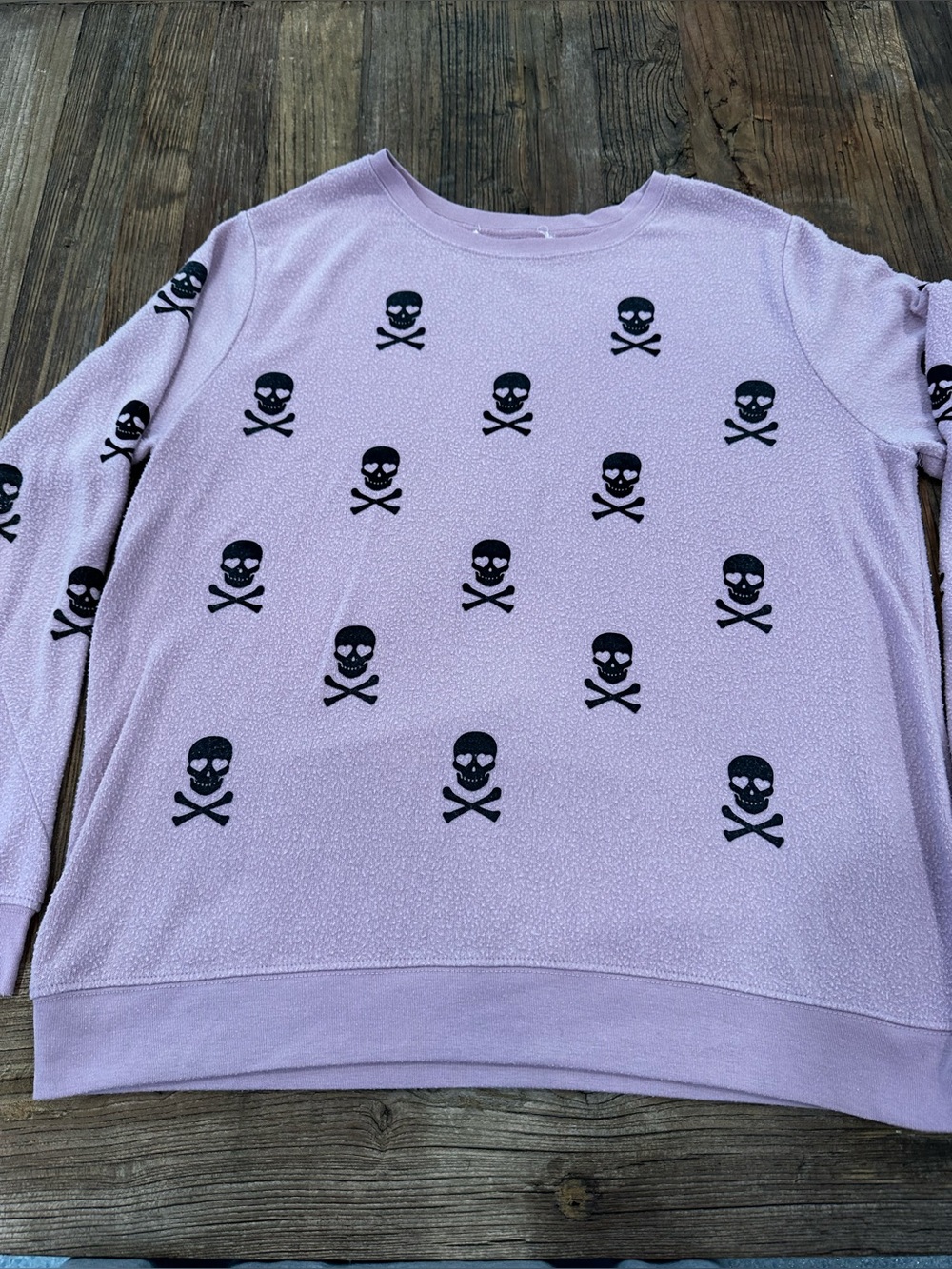 Women's pink Skull-Print Crewneck Sweater